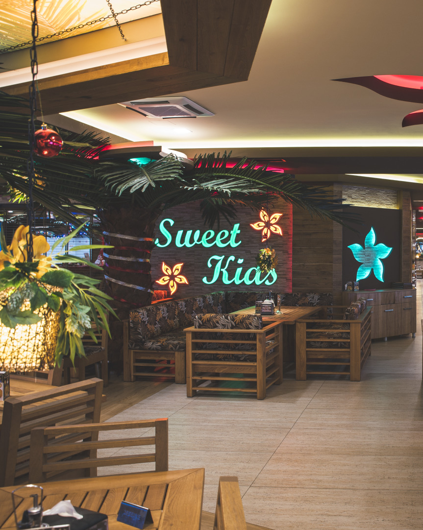 Sweet & Bar And Grill